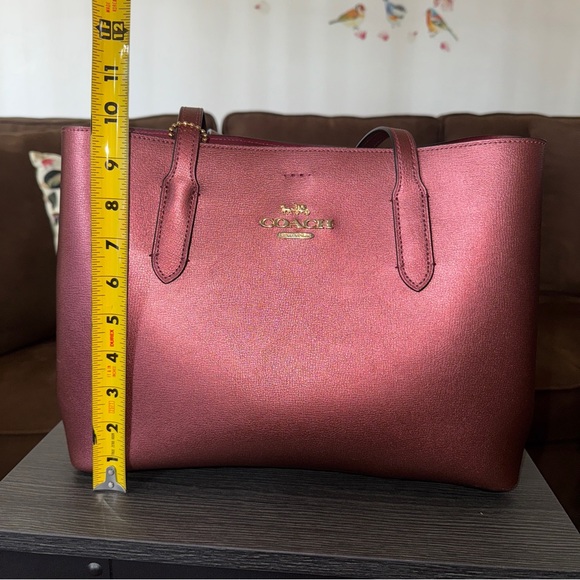 Coach Red Tote Bag with Gold Logo and Leather Handles - Picture 8 of 10